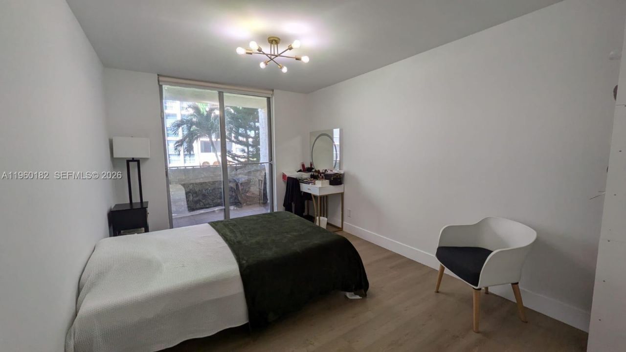 851 Three Islands Blvd, Unit 210, Hallandale Beach, FL 33009 Photo