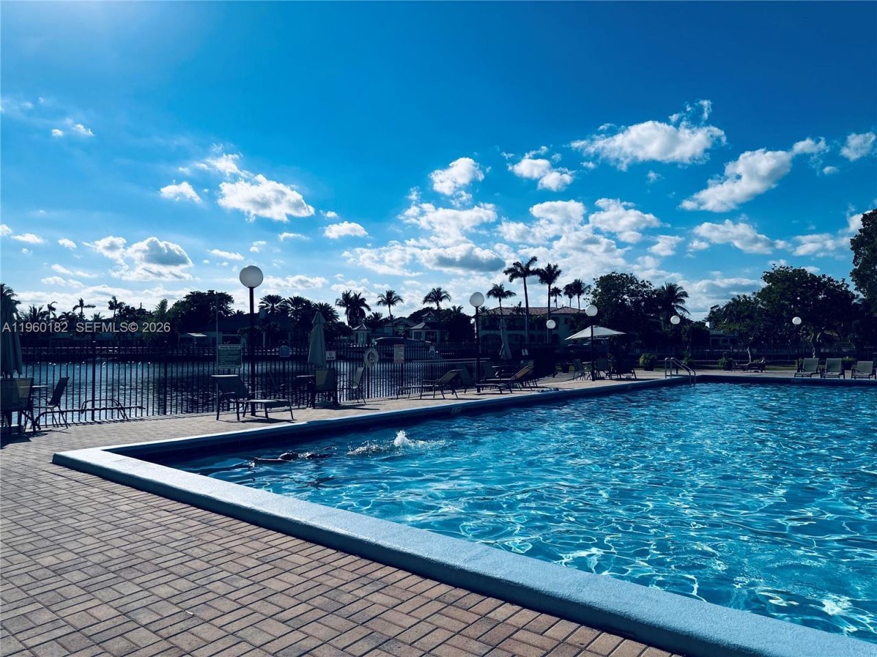 851 Three Islands Blvd, Unit 210, Hallandale Beach, FL 33009 Photo