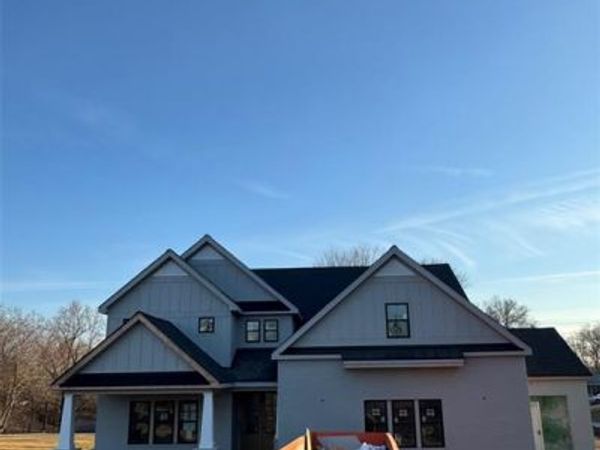 9504 Old Bonhomme Road, Olivette, MO 63132