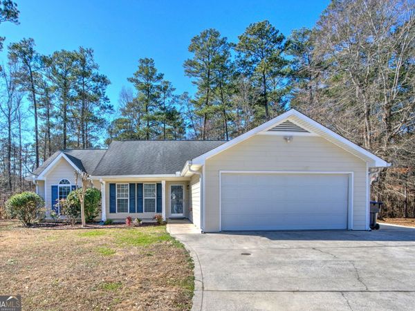 27 Treehouse Trail NE, Rome, GA 30165
