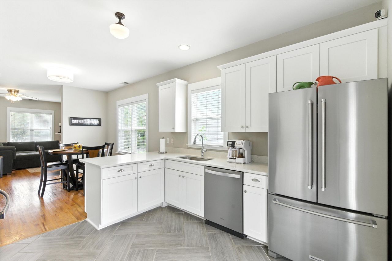 203 Hydrangea Street Photo 13