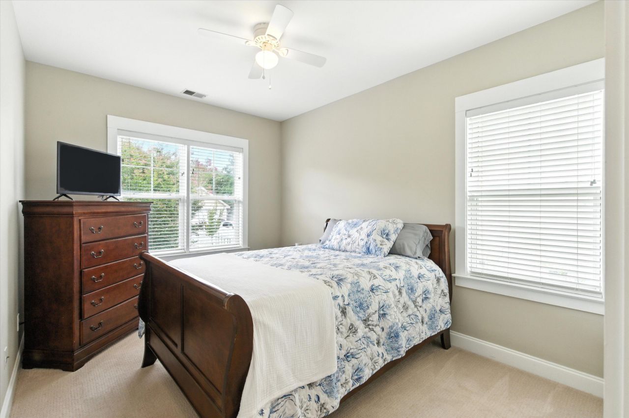 203 Hydrangea Street Photo 19