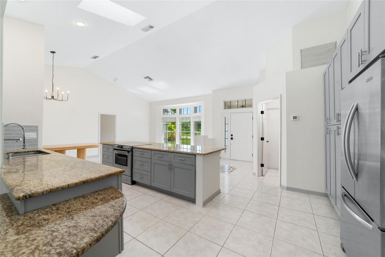 1785 SE Berkshire Boulevard, Port Saint Lucie, FL 34952 Photo