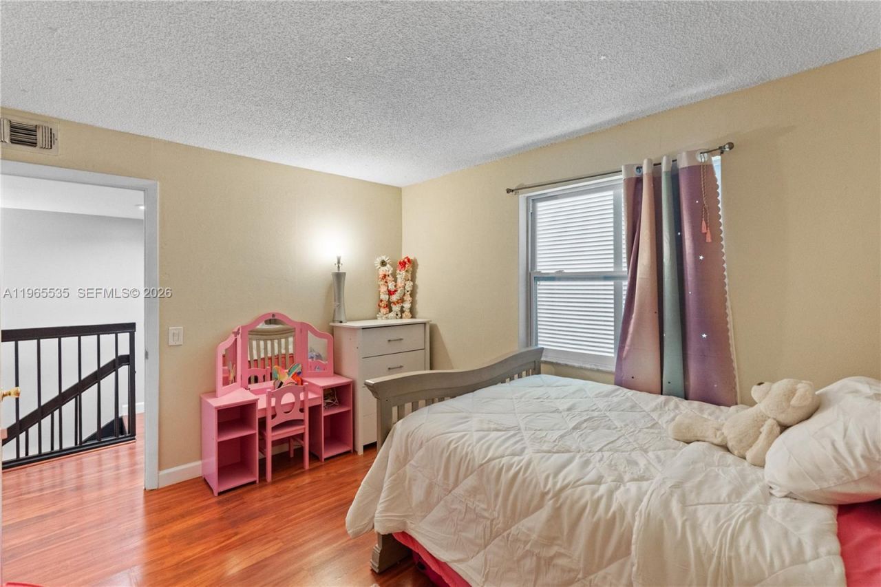 1523 NW 113th Way, Pembroke Pines, FL 33026 Photo