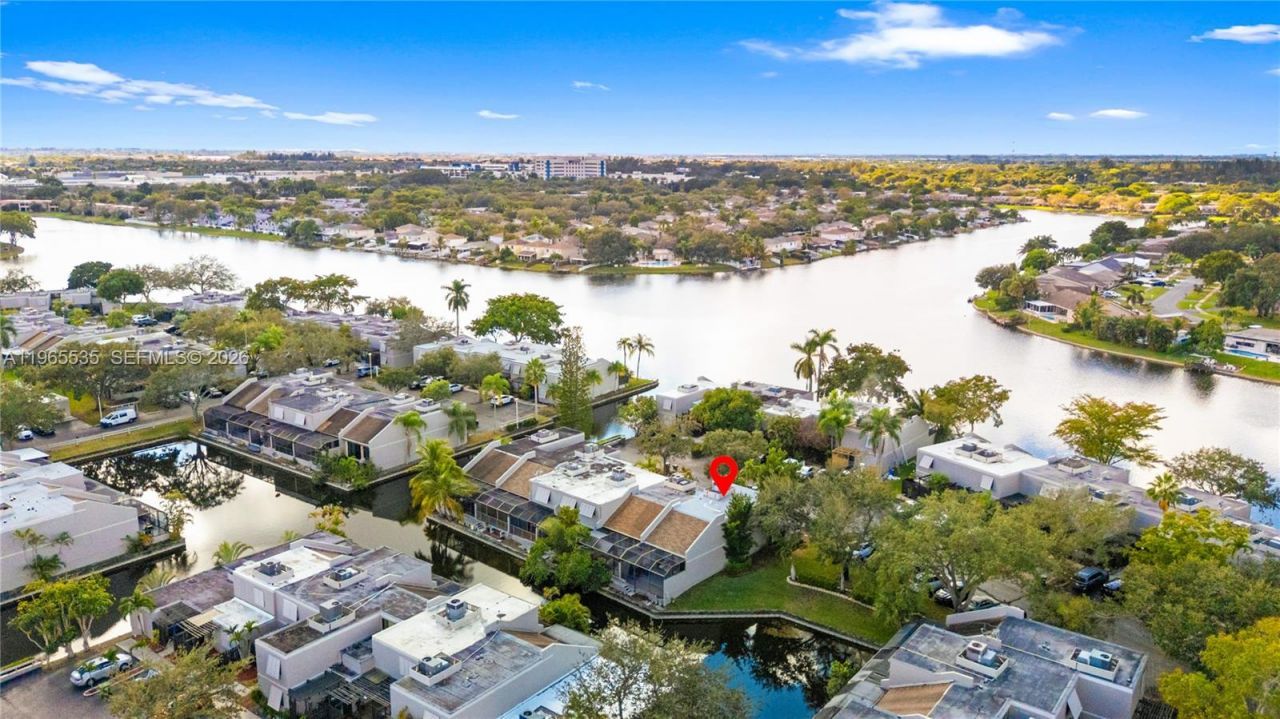 1523 NW 113th Way, Pembroke Pines, FL 33026 Photo