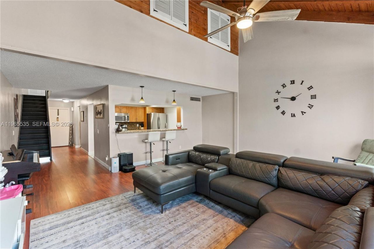 1523 NW 113th Way, Pembroke Pines, FL 33026 Photo