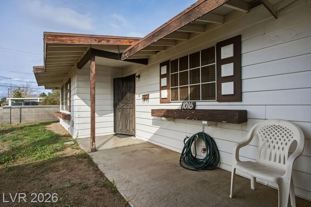 1016 Mezpah Street, Las Vegas, NV 89106 Main Photo