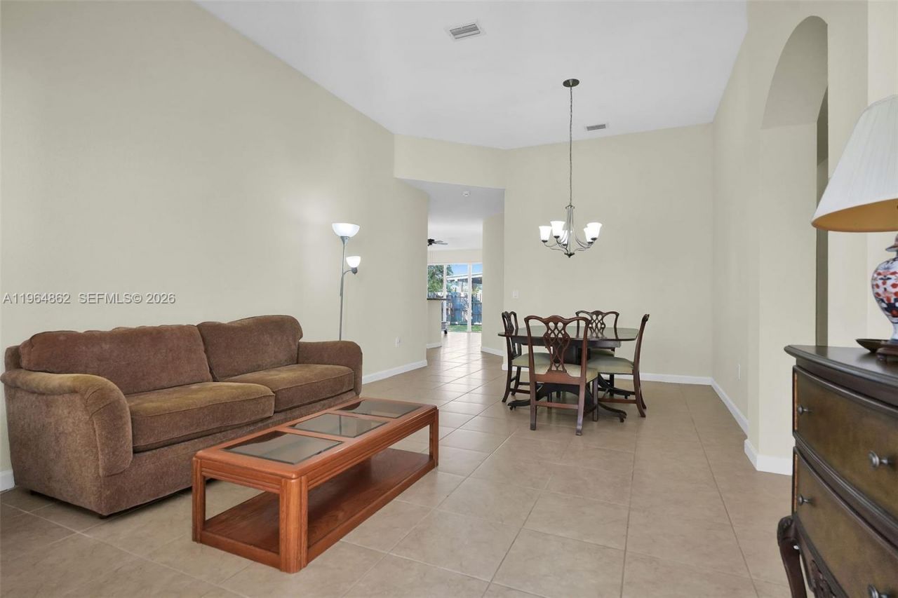 1492 NE 40th Ave, Homestead, FL 33033 Photo