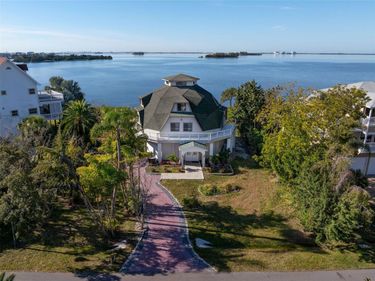 1074 POINT SEASIDE, CRYSTAL BEACH, FL 34681