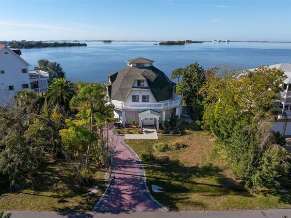 1074 POINT SEASIDE, CRYSTAL BEACH, FL 34681