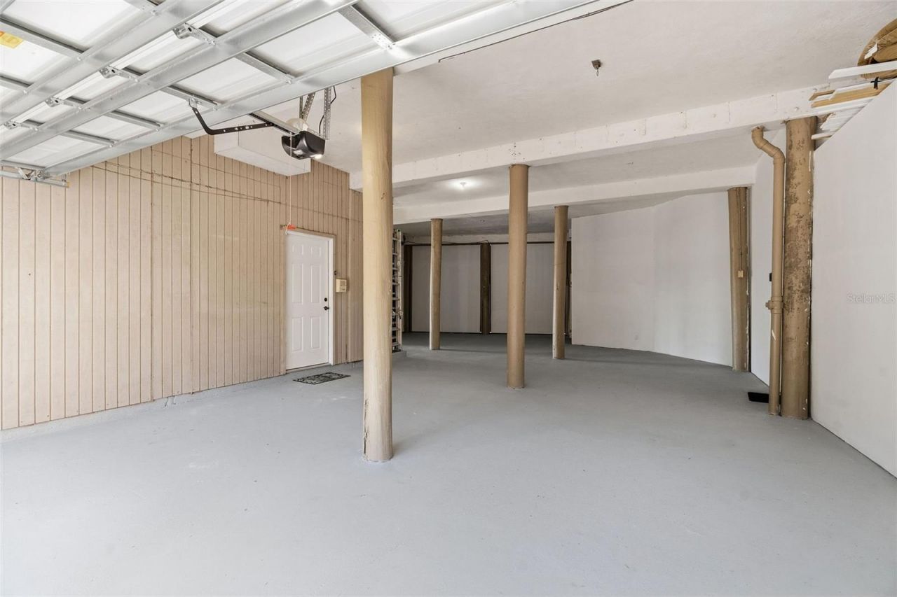 1074 Point Seaside, Crystal Beach, FL 34681 Photo