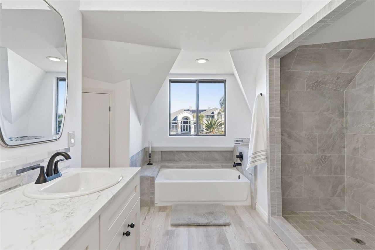 1074 Point Seaside, Crystal Beach, FL 34681 Photo