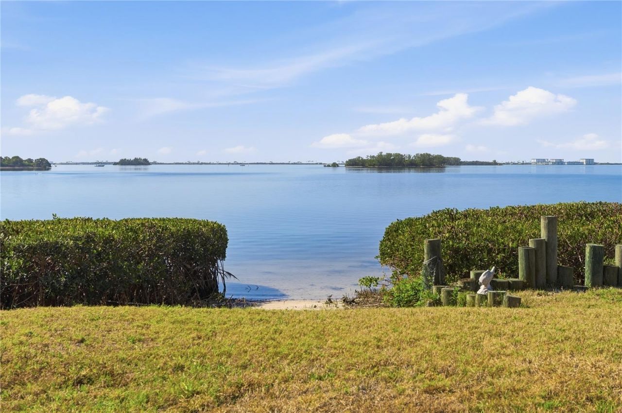 1074 Point Seaside, Crystal Beach, FL 34681 Photo
