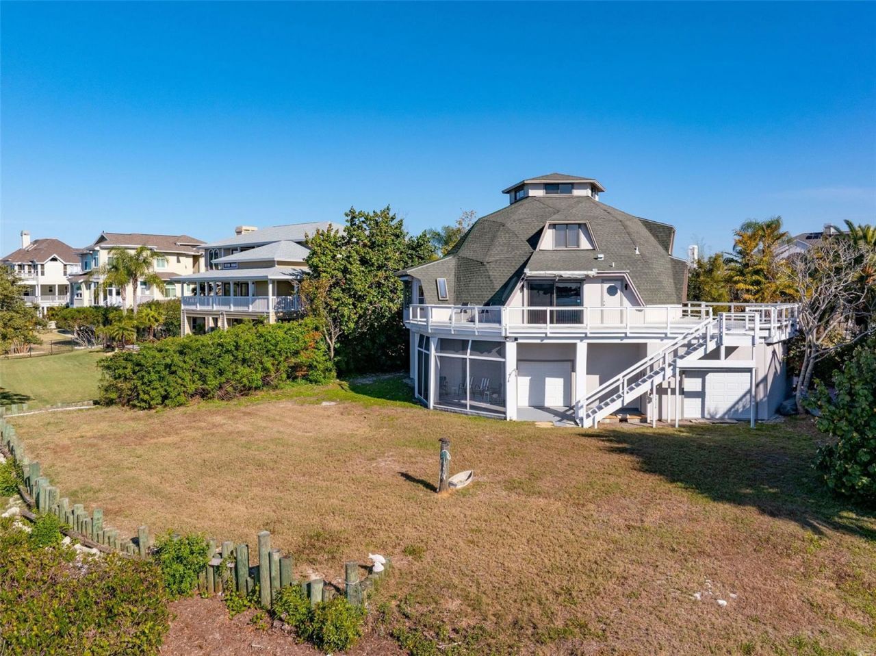 1074 Point Seaside, Crystal Beach, FL 34681 Photo