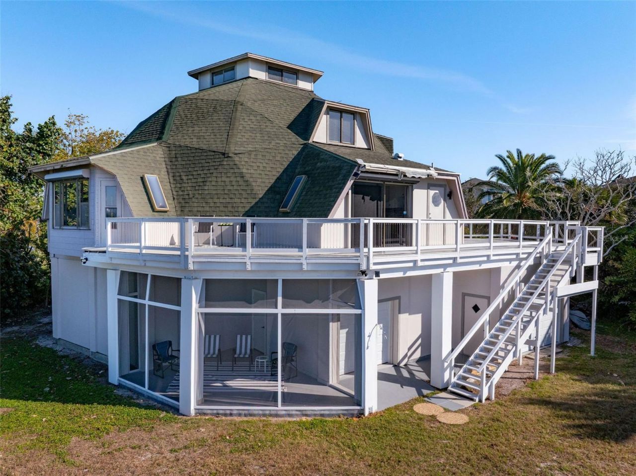 1074 Point Seaside, Crystal Beach, FL 34681 Photo