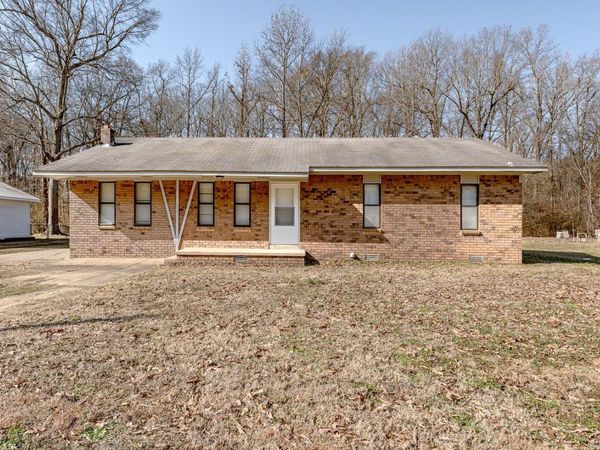 2420 Hillcrest Dr, Pocahontas, AR 72455