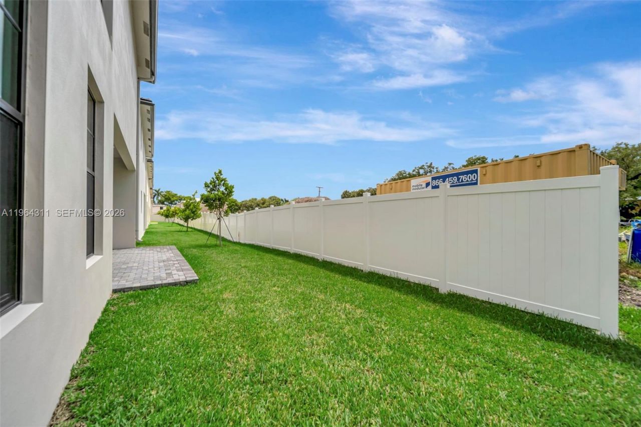 1454 SW 23rd St, Fort Lauderdale, FL 33315 Photo