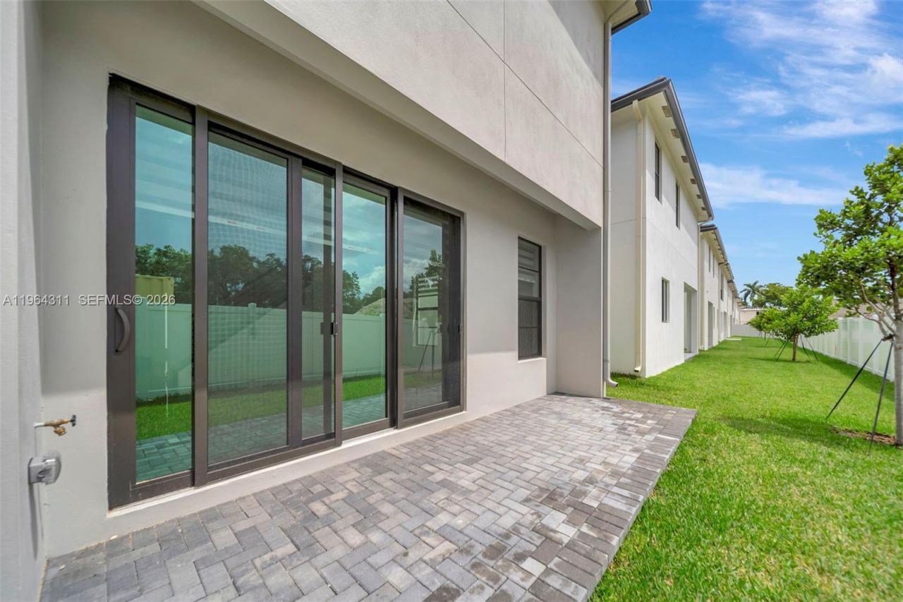 1454 SW 23rd St, Fort Lauderdale, FL 33315 Photo