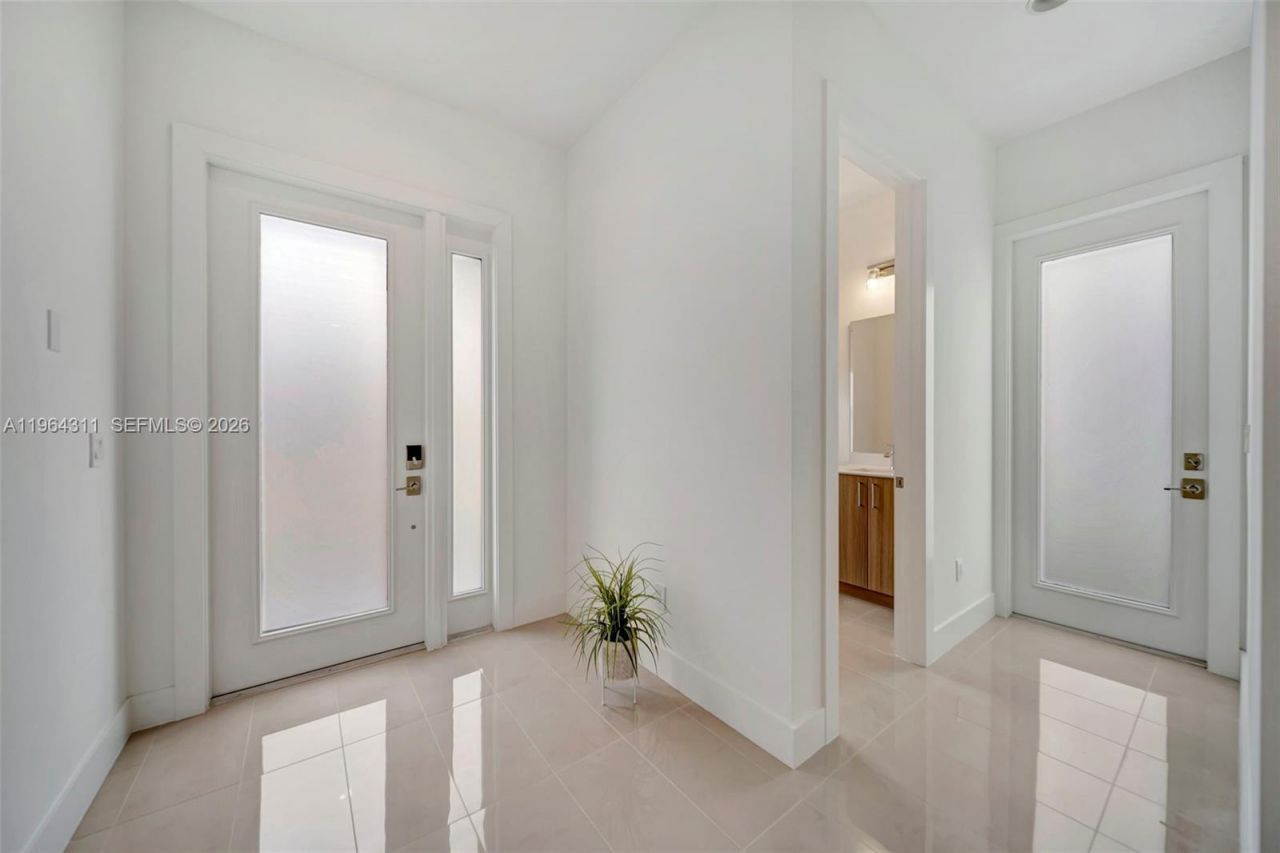 1454 SW 23rd St, Fort Lauderdale, FL 33315 Photo