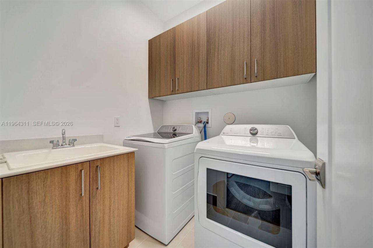 1454 SW 23rd St, Fort Lauderdale, FL 33315 Photo