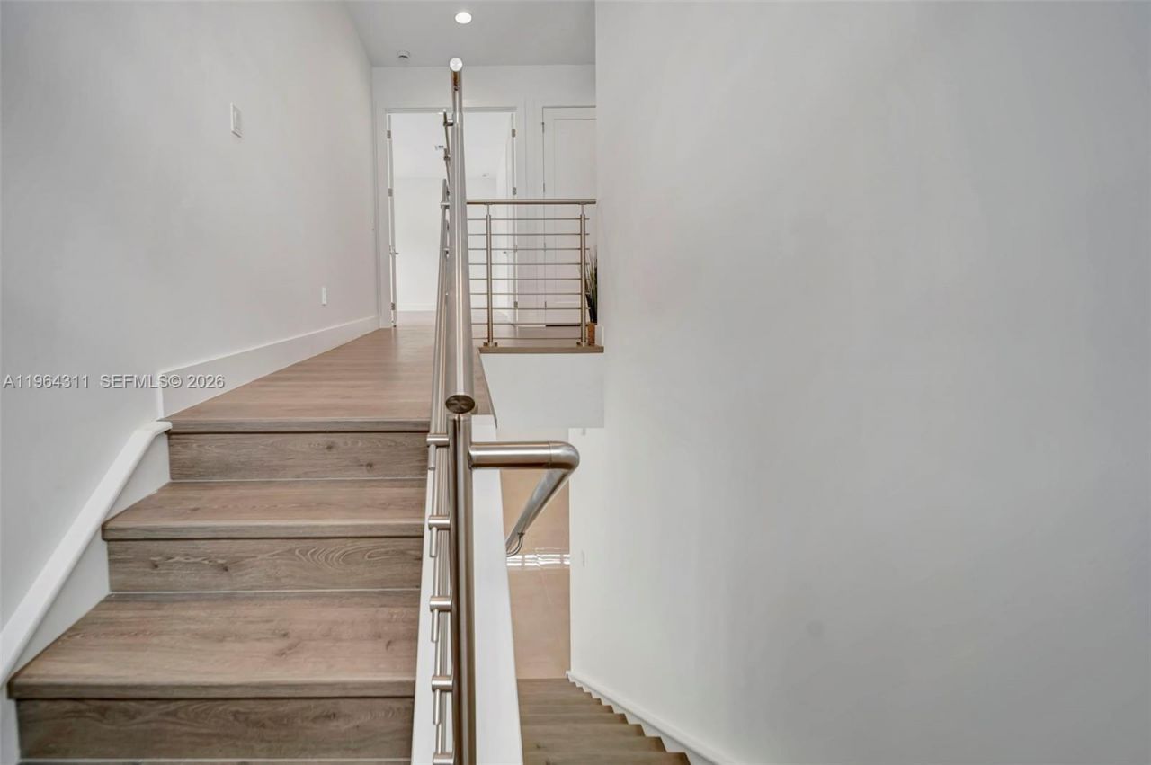 1454 SW 23rd St, Fort Lauderdale, FL 33315 Photo