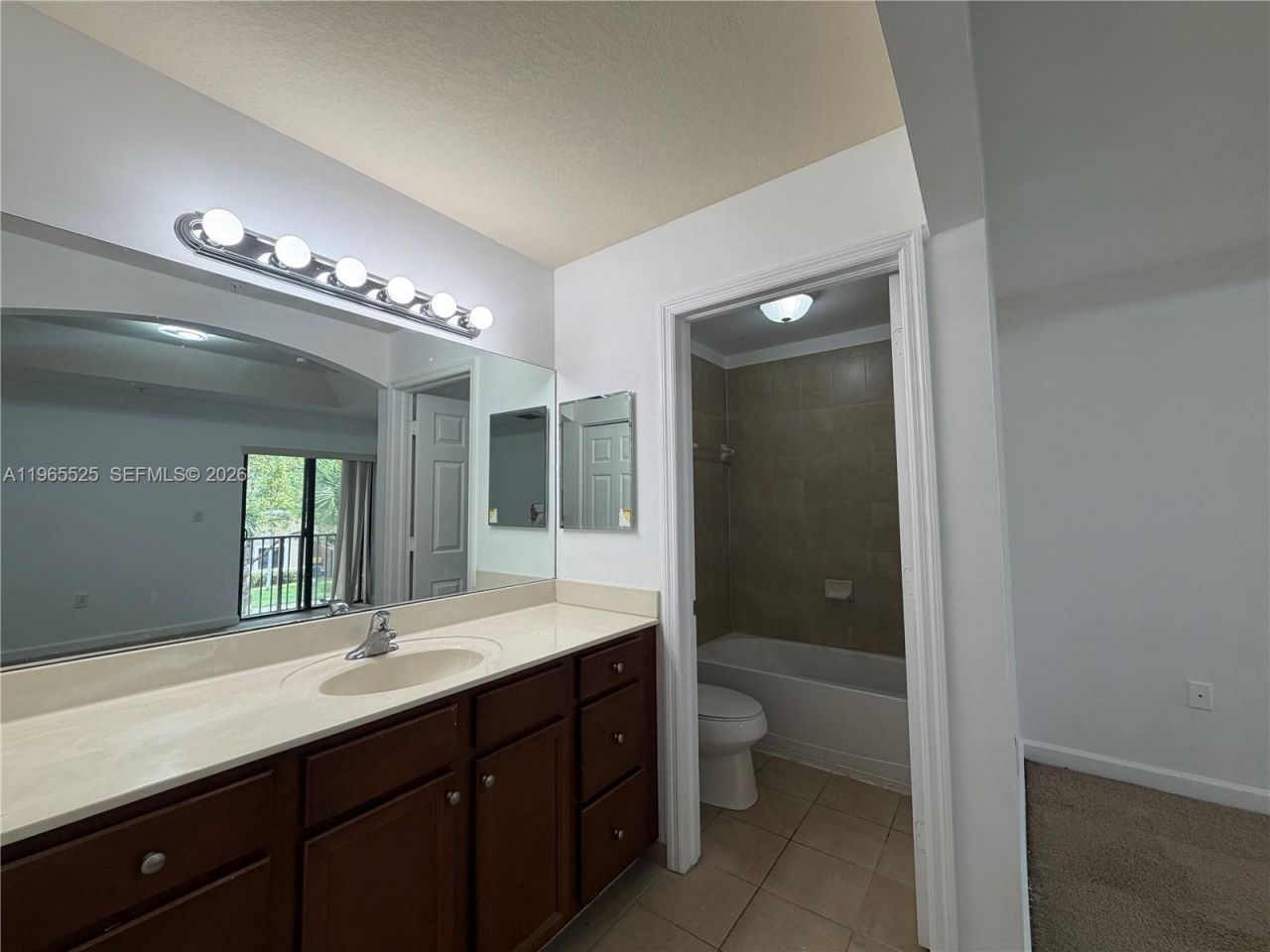 22411 SW 88th Pl, Unit 11-26, Cutler Bay, FL 33190 Photo