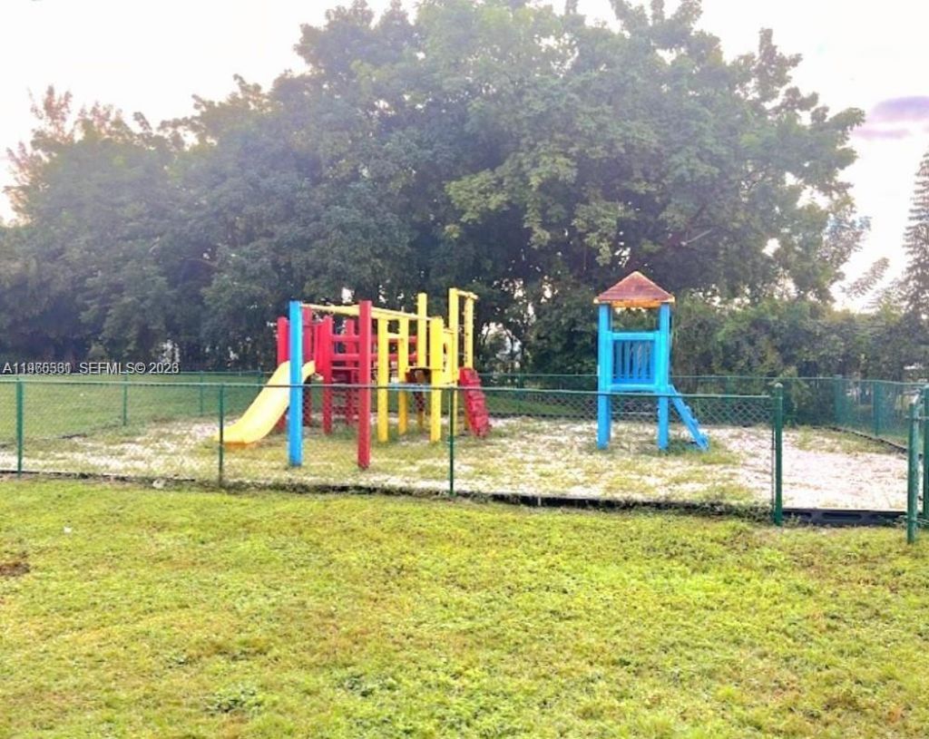 8275 SW 152nd Ave, Unit D-101, Miami, FL 33193 Photo