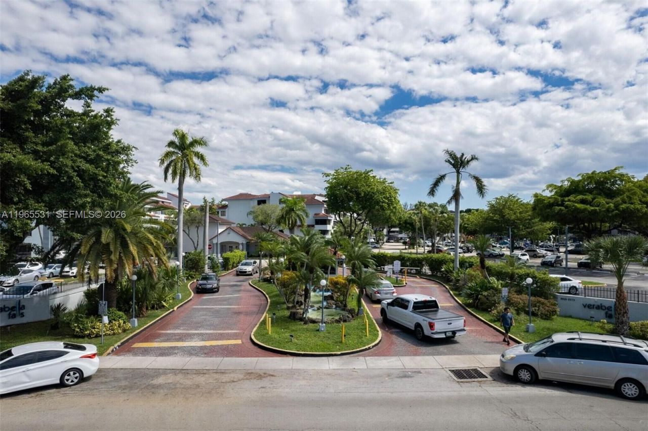 8275 SW 152nd Ave, Unit D-101, Miami, FL 33193 Photo