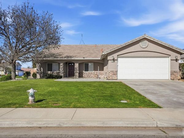 11130 New Forest Drive, Bakersfield, CA 93312