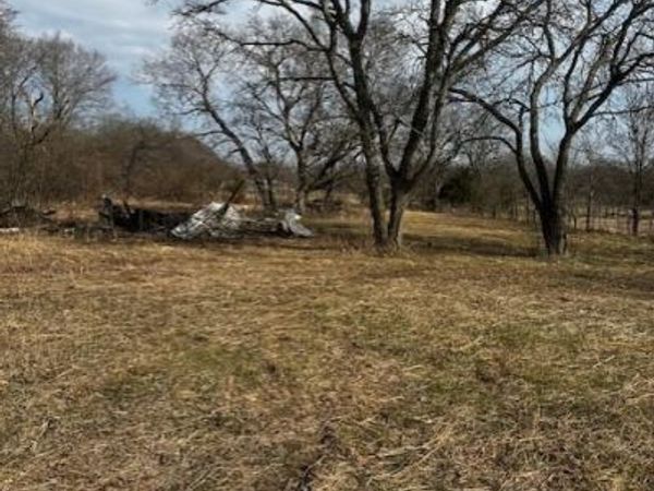 320 E Ford Street , Bells, TX 75414