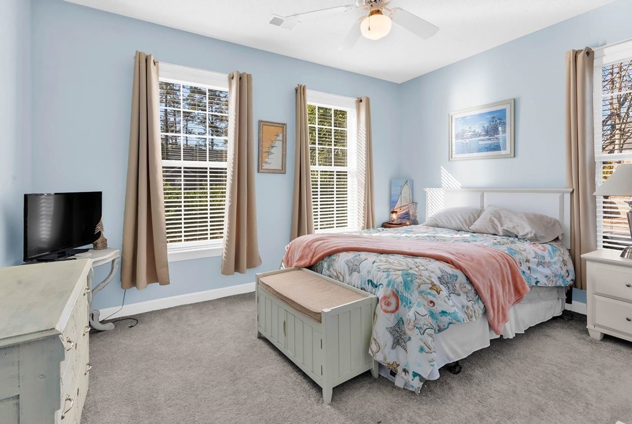 1185 N Blackmoor Dr. Photo 16