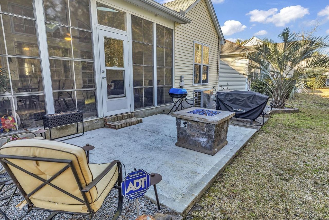 1185 N Blackmoor Dr. Photo 26