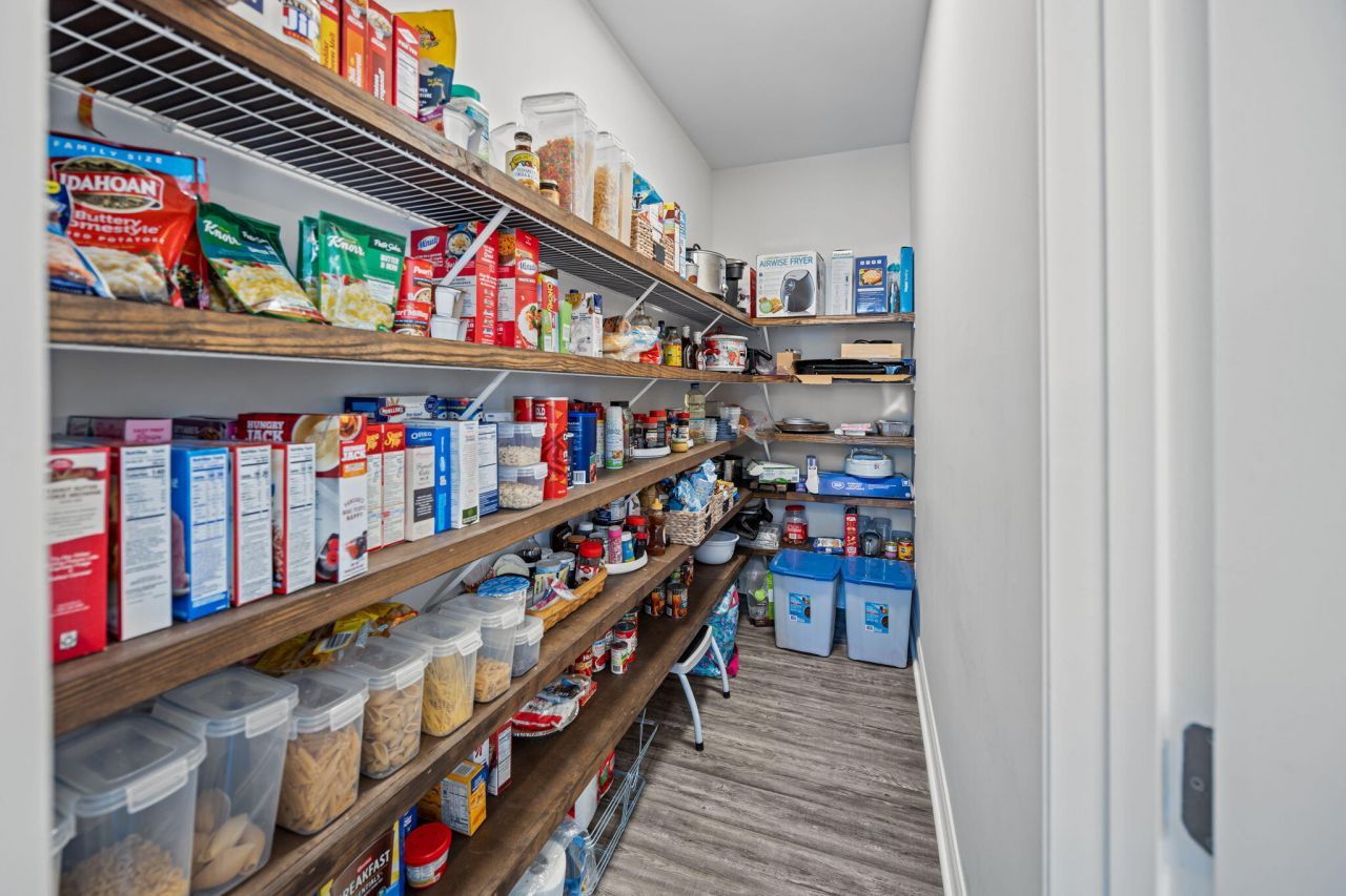 4802 Walking Horse Road Photo 11