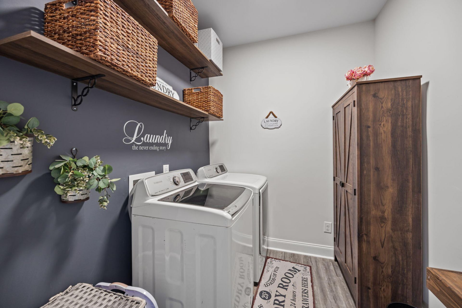 4802 Walking Horse Road Photo 13