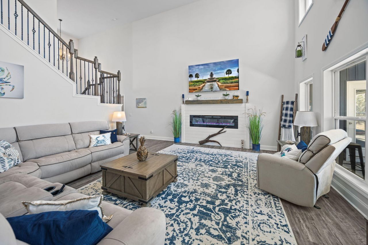 4802 Walking Horse Road Photo 7