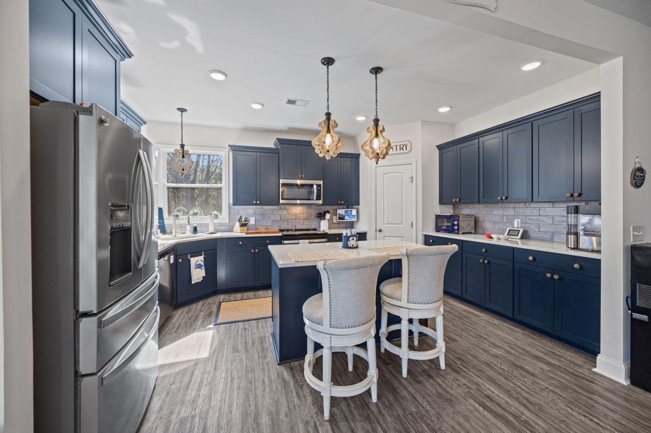 4802 Walking Horse Road Photo 8