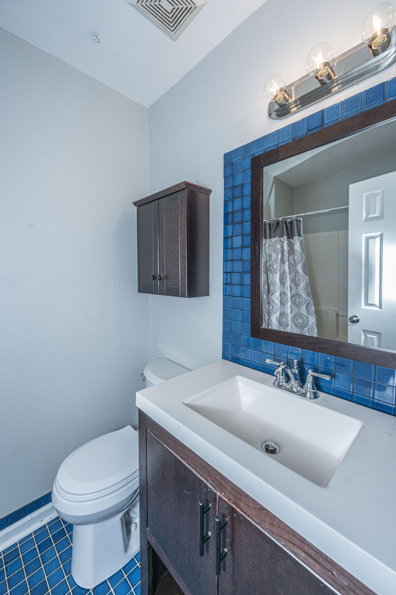 2135 Pinehurst Avenue Photo 30