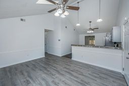 2135 Pinehurst Avenue photo 4