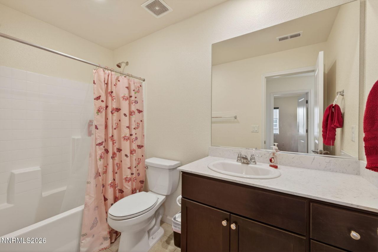 8960 Wolf River Drive, Reno, NV 89506 Photo