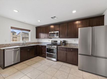 8960 Wolf River Drive, Reno, NV 89506 Photo