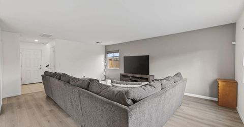 8960 Wolf River Drive, Reno, NV 89506 Photo