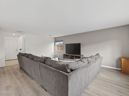 8960 Wolf River Drive, Reno, NV 89506 Photo