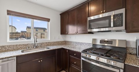 8960 Wolf River Drive, Reno, NV 89506 Photo