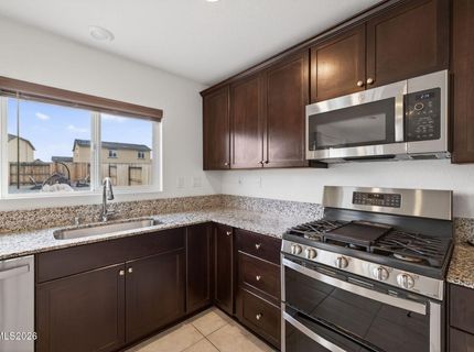 8960 Wolf River Drive, Reno, NV 89506 Photo