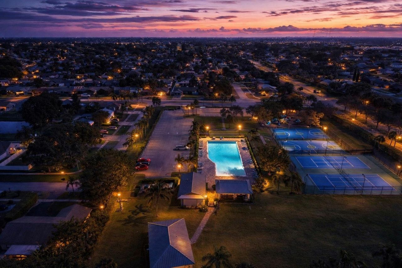 19667 Delaware Circle, Boca Raton, FL 33434 Photo