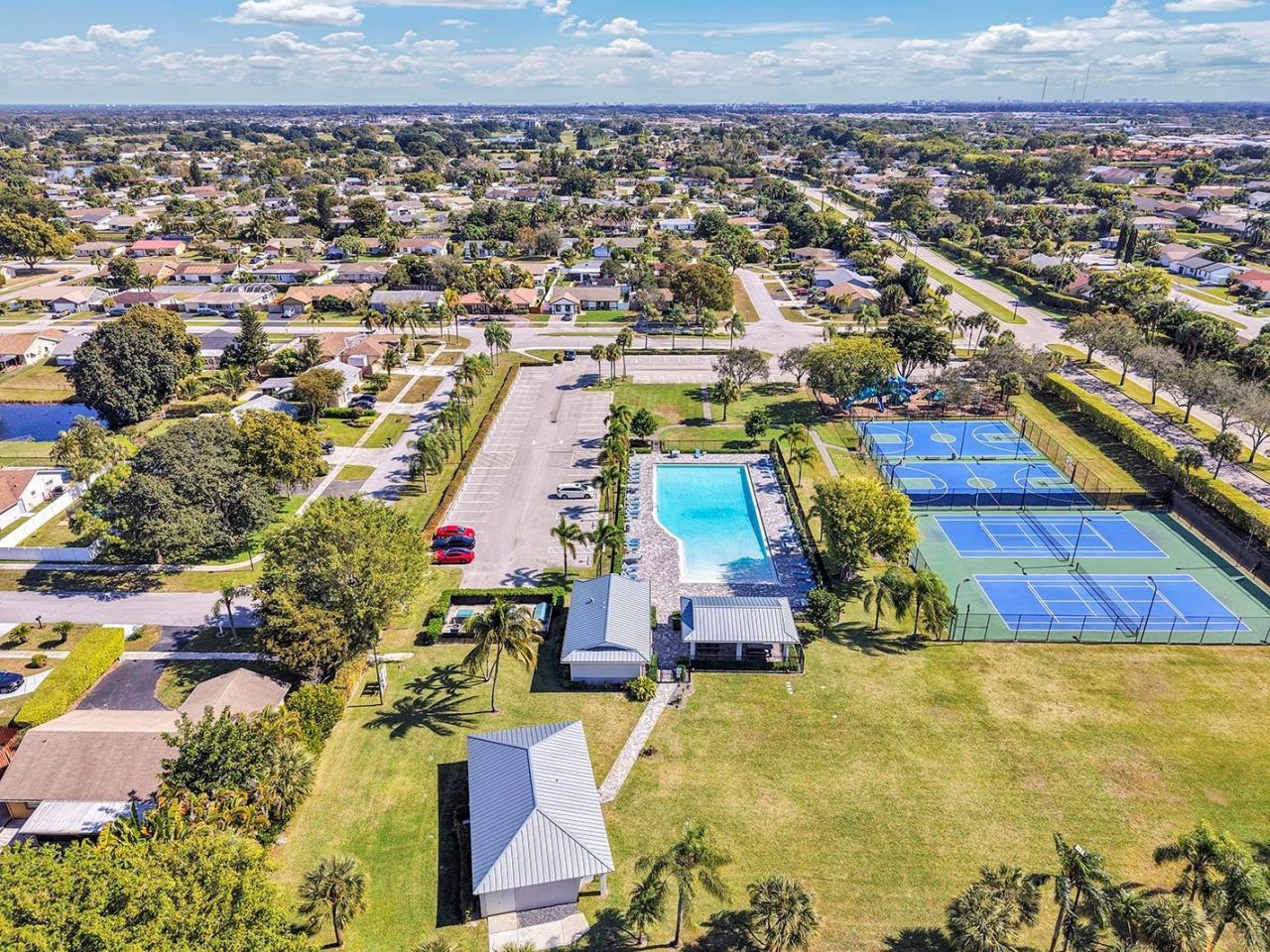 19667 Delaware Circle, Boca Raton, FL 33434 Photo