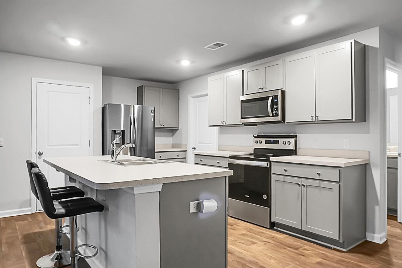 639 Red Mulberry Road Photo 12