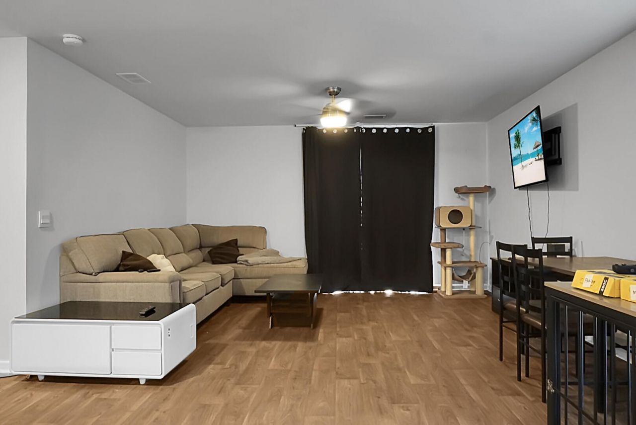 639 Red Mulberry Road Photo 17