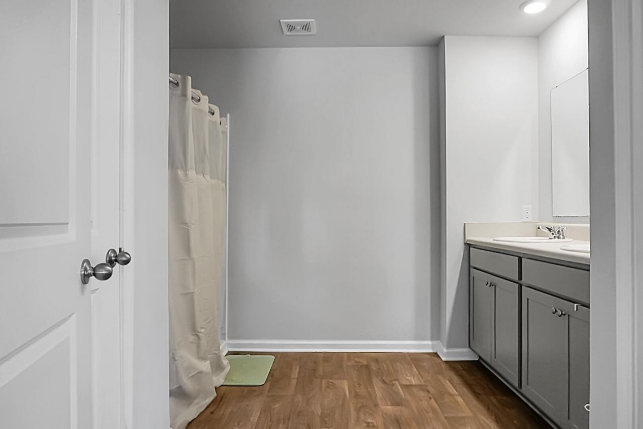 639 Red Mulberry Road Photo 35