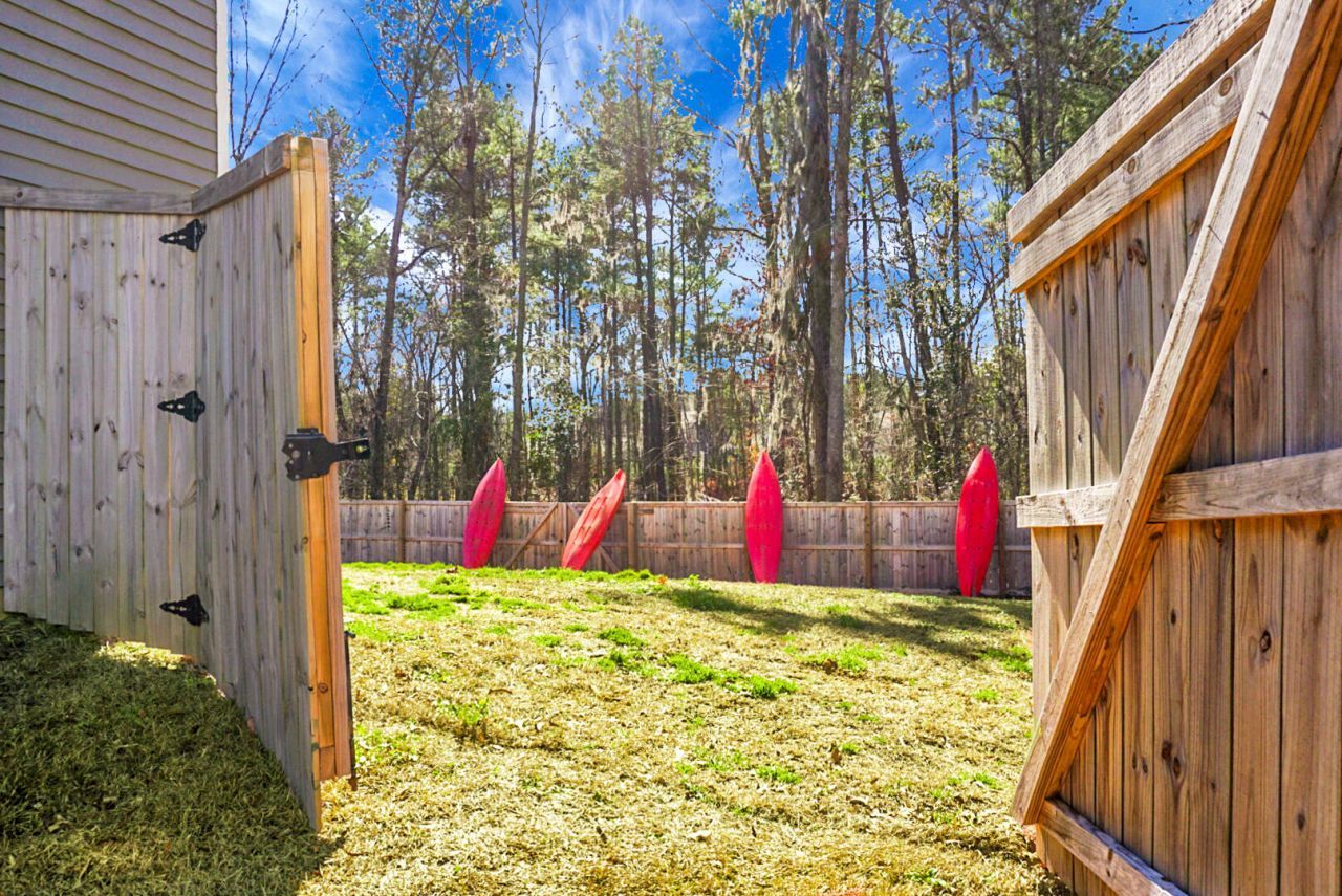 639 Red Mulberry Road Photo 51